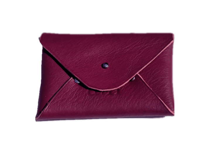 porte cartes enveloppe - cuir bordeaux - finition rose - maroquinerie artisanale Haute-Savoie