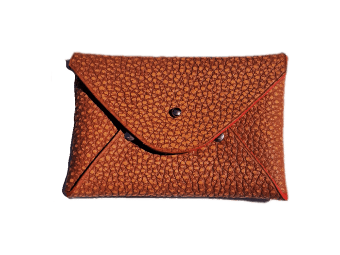 porte cartes enveloppe - cuir nubuck marron - finition rouge - maroquinerie artisanale Haute-Savoie