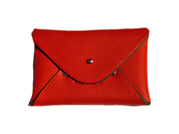 porte cartes enveloppe -cuir orange sanguine - finition vert gazon - maroquinerie artisanale Haute-Savoie